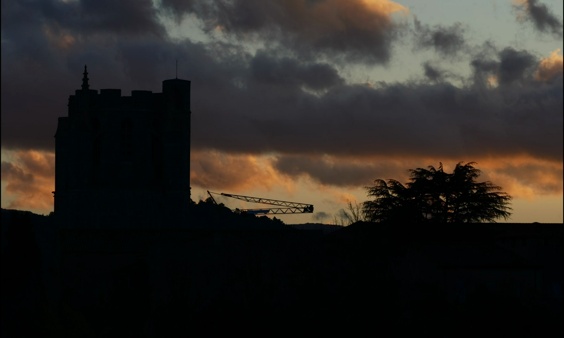 vlcsnap-2025-09-08-23h26m35s433